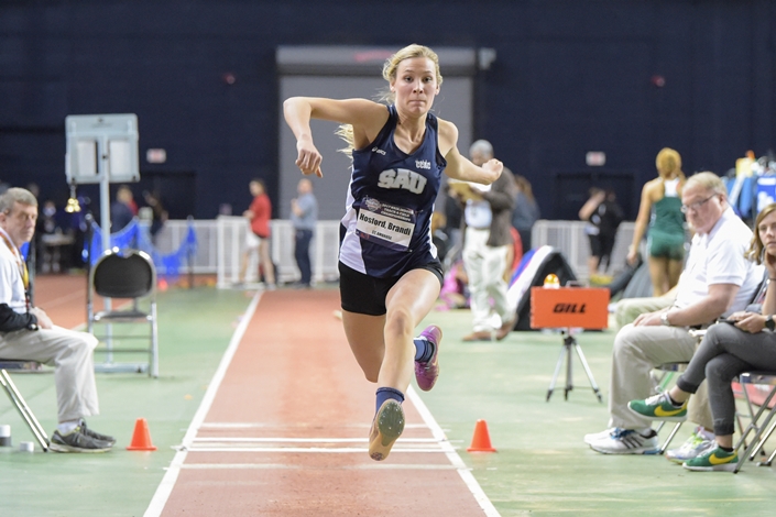 Hosford claims final Indoor Field Athlete of the Week honor