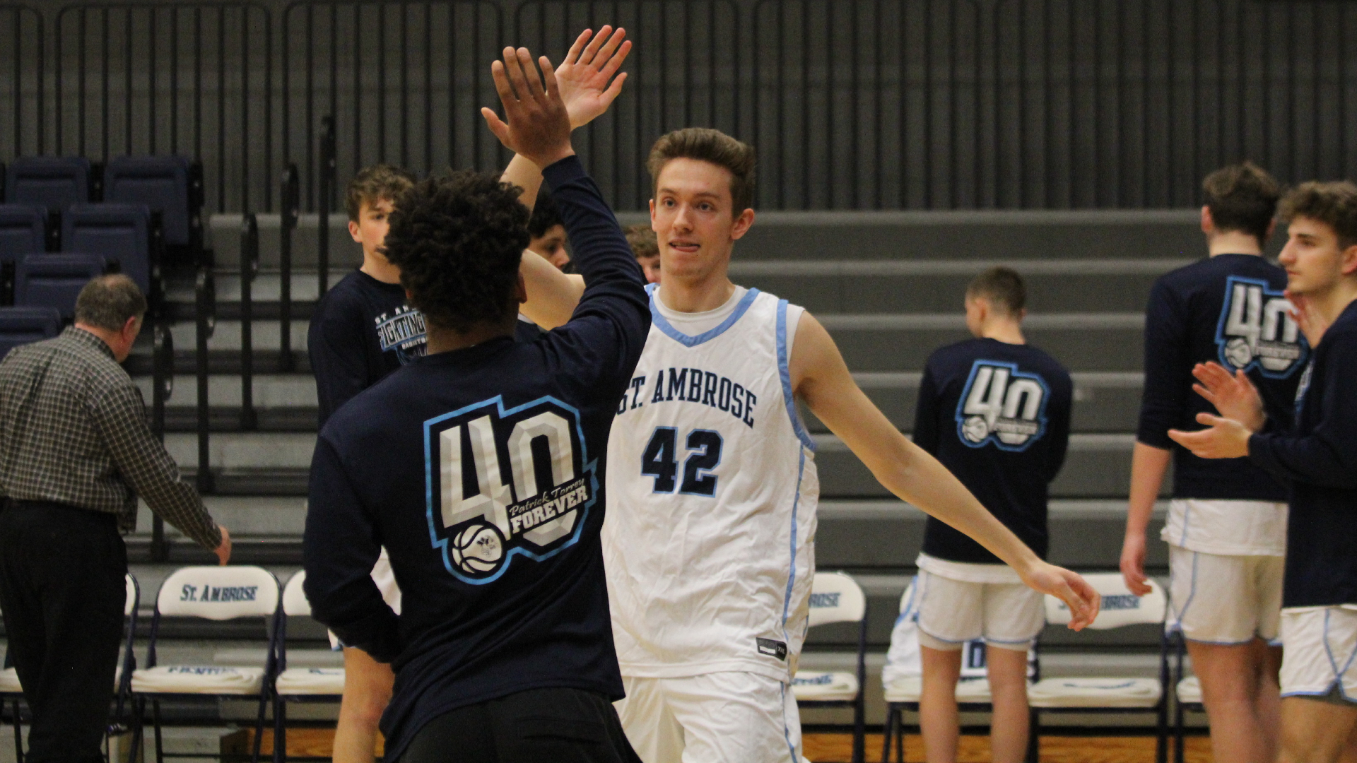 SAU pulls away in second half to defeat Governors State