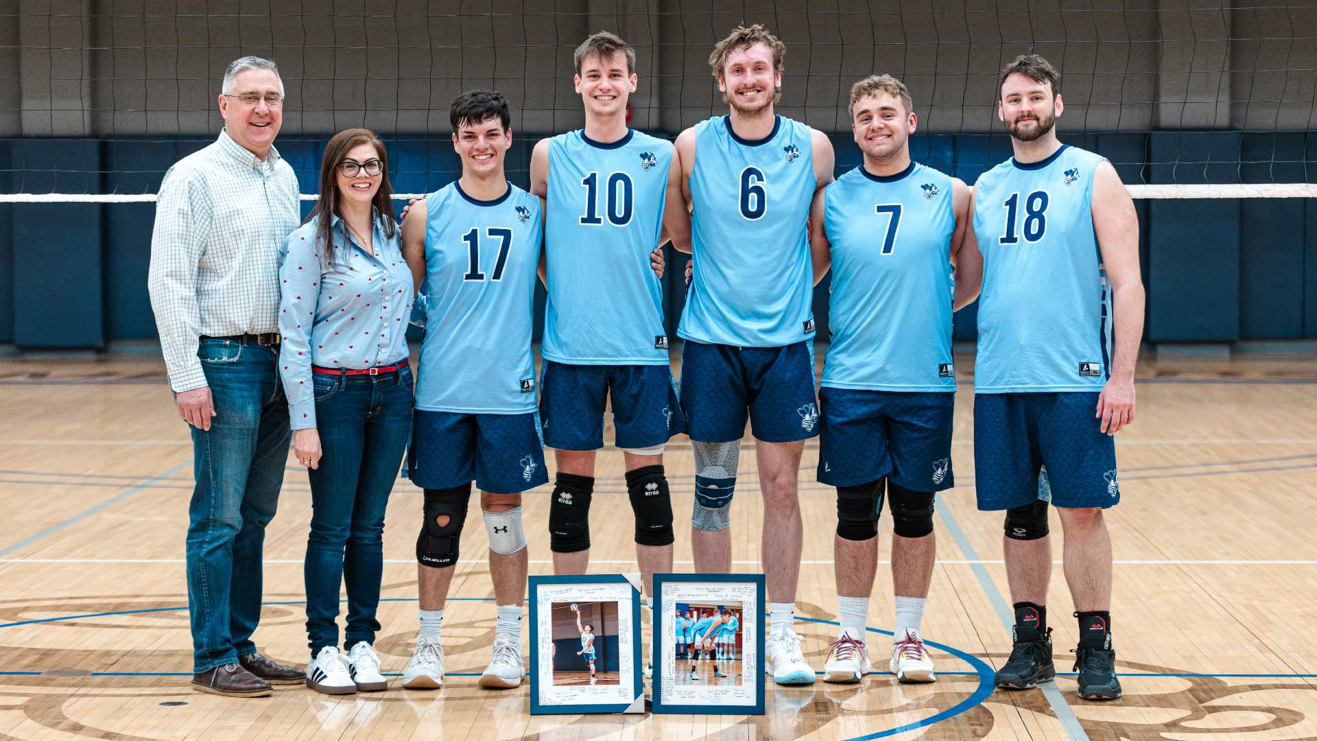 Bees recognize two seniors at home finale
