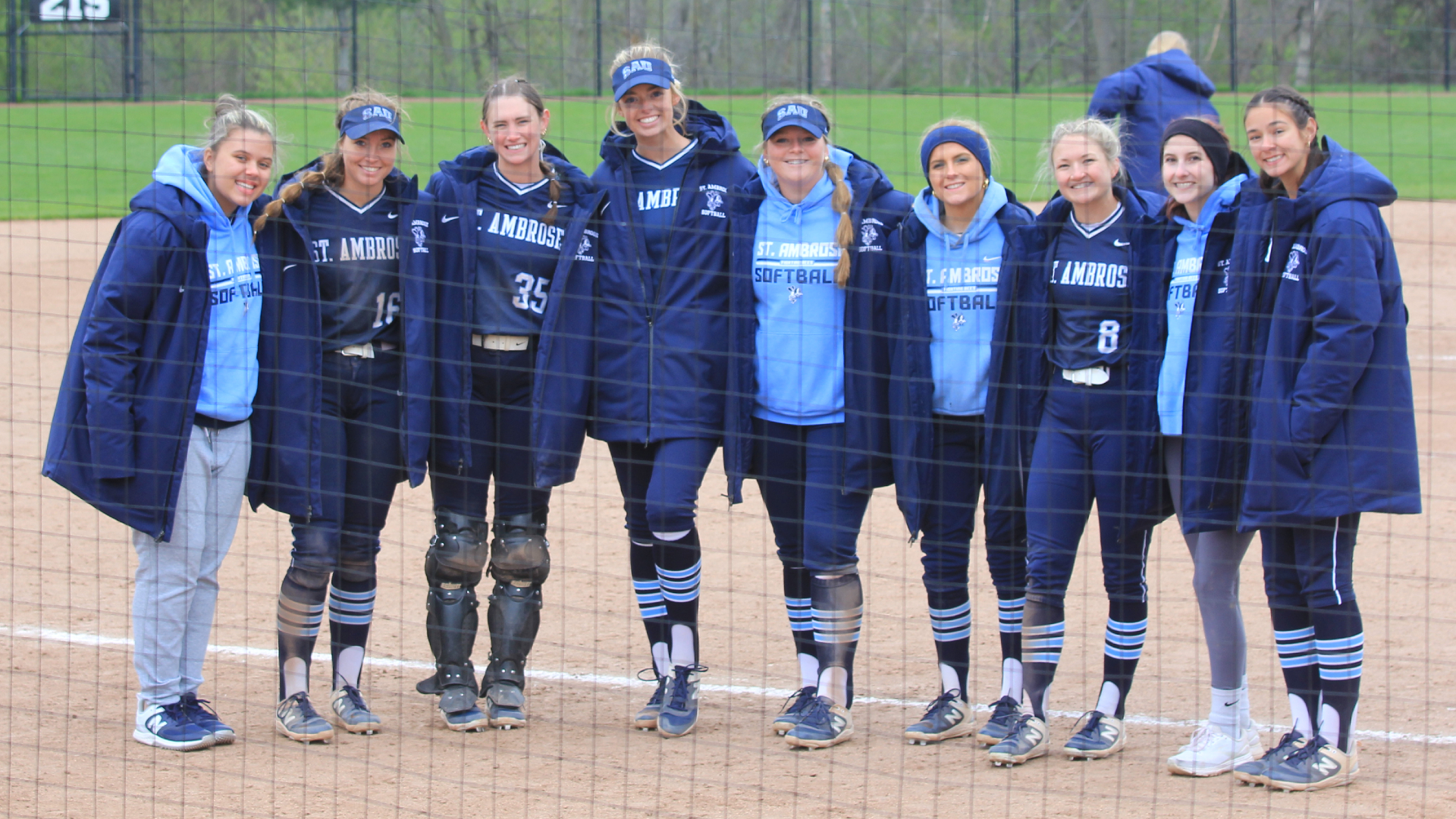 Bees get Senior Day split with CCAC-leading Saints